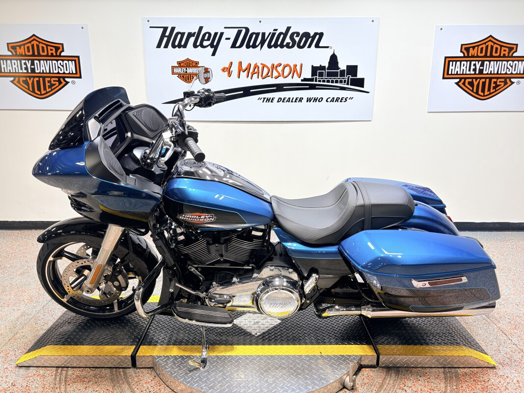Road Glide®