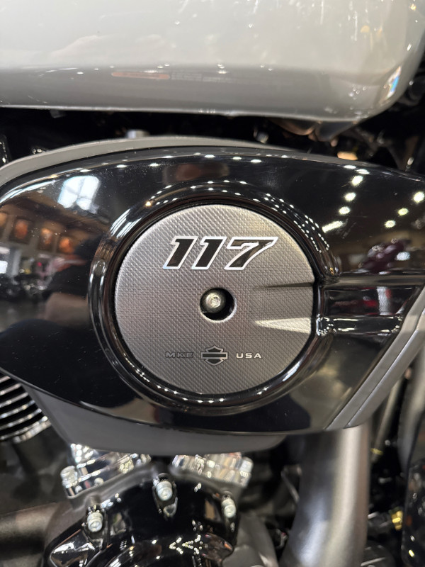 Road Glide®
