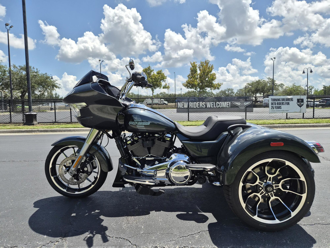 Road Glide® 3