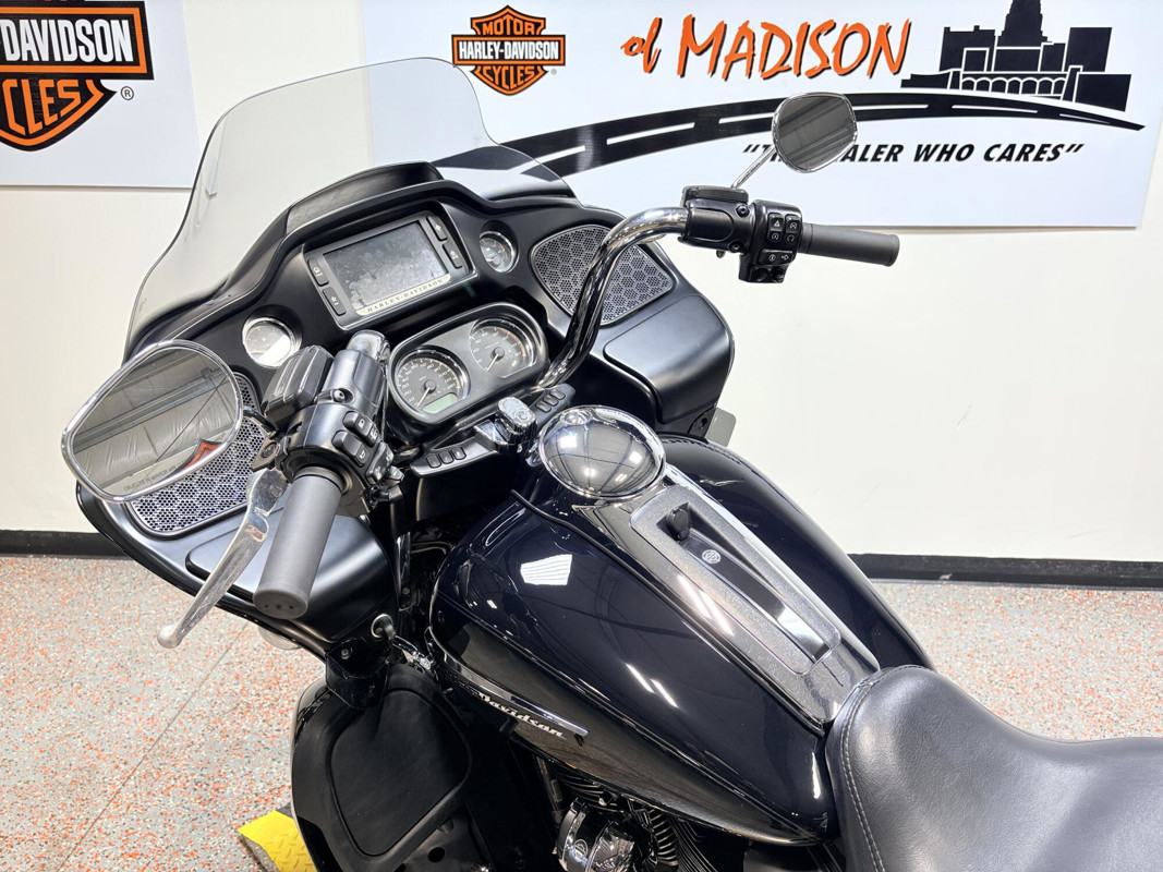 Road Glide® Ultra