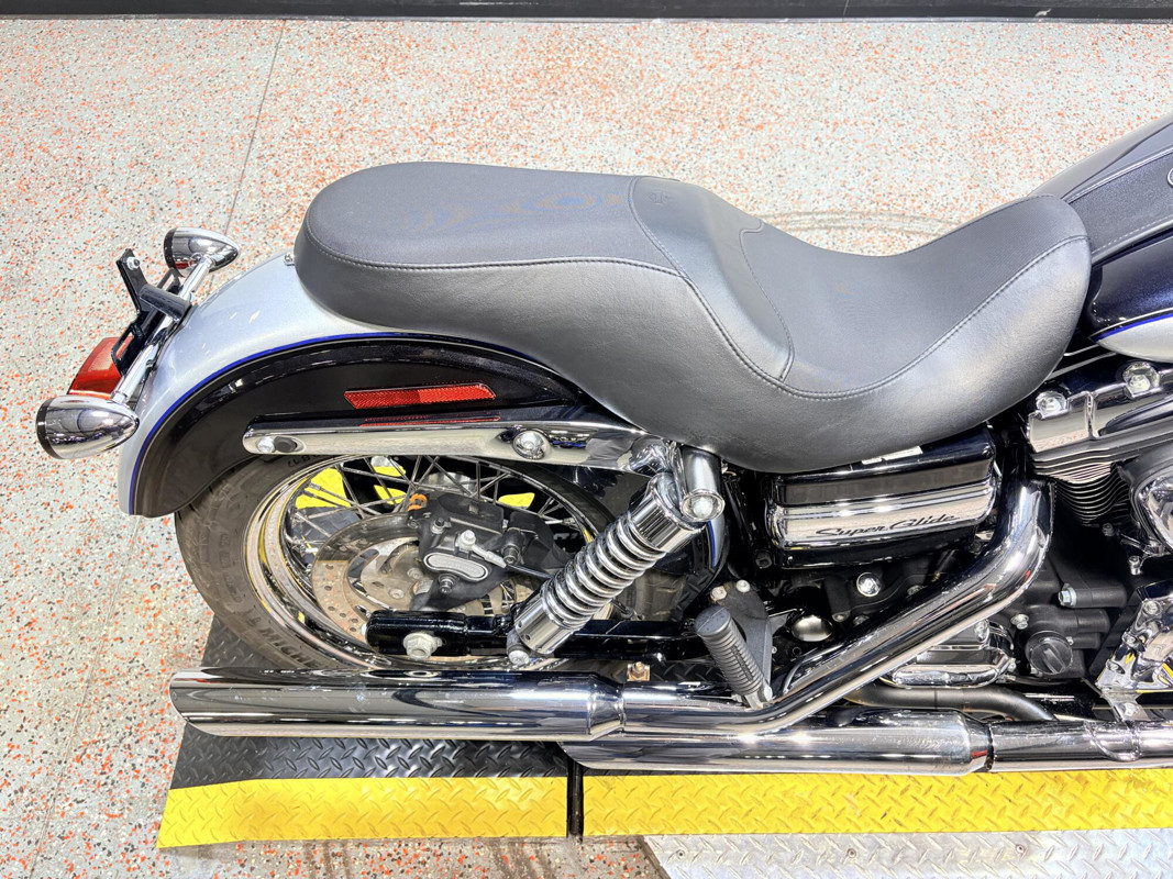 Dyna® Super Glide Custom