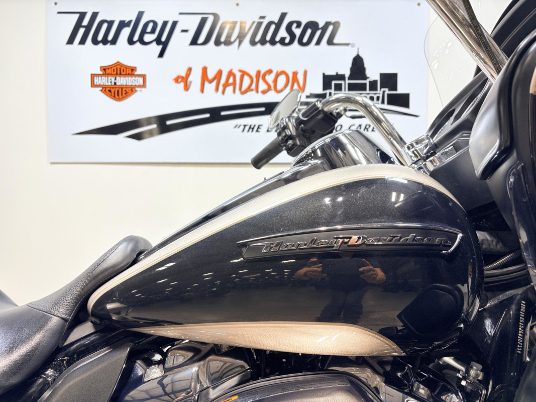 Road Glide® Ultra