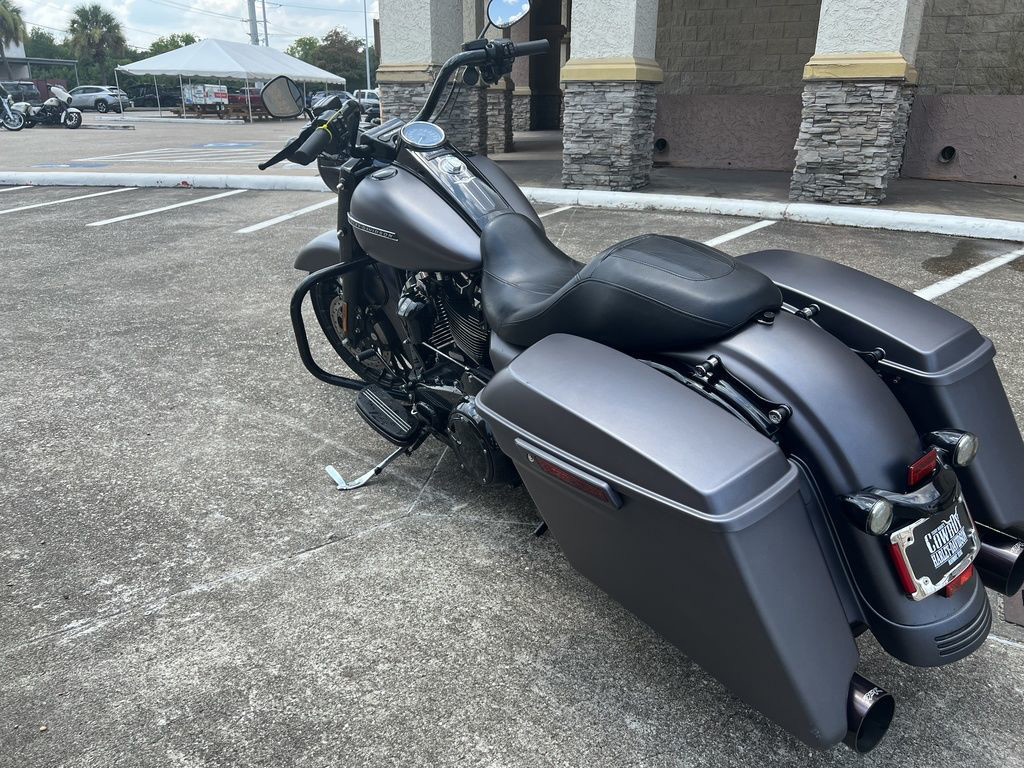 Road King® Special
