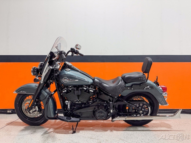 Softail® Heritage Classic 114