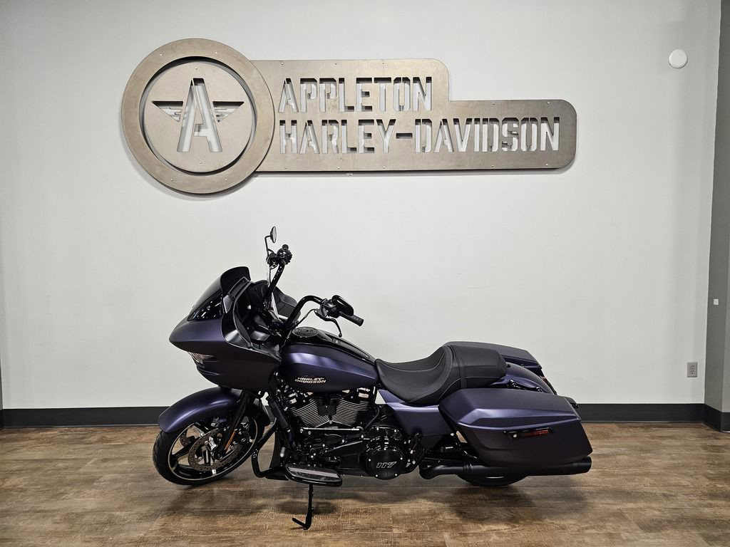 Road Glide®