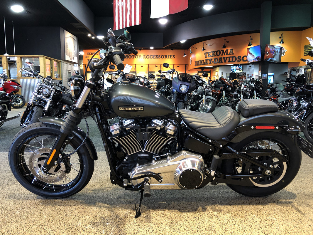 Street Bob®