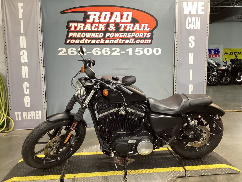 Iron 883®