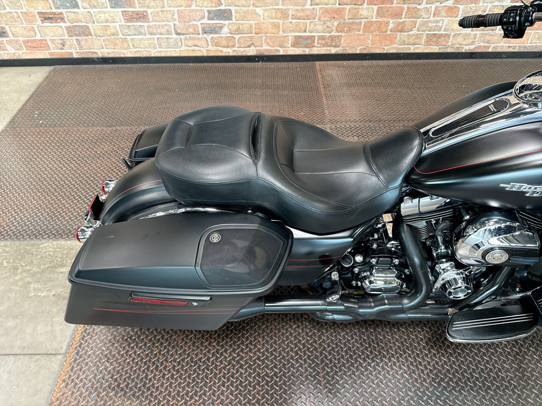 Street Glide® Special