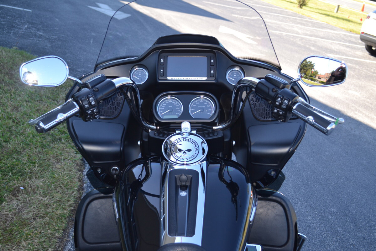 Road Glide® Ultra