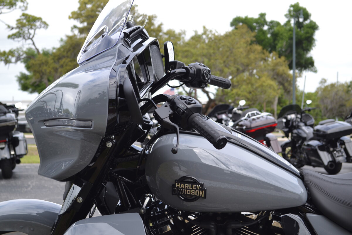 Street Glide® Limited