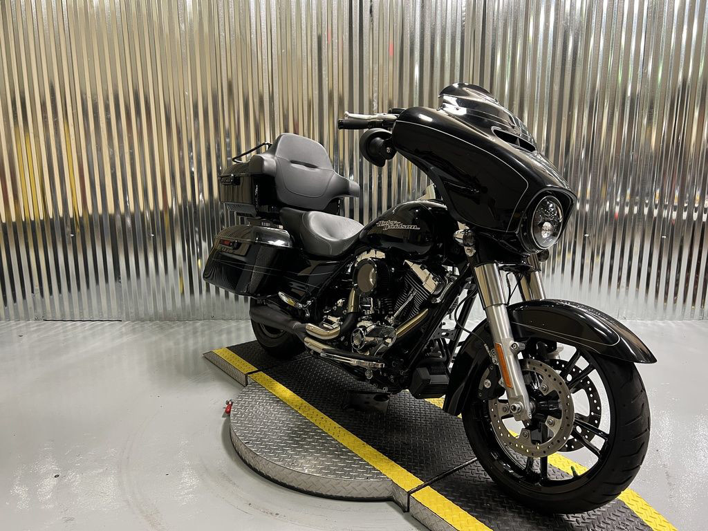 Street Glide® Special