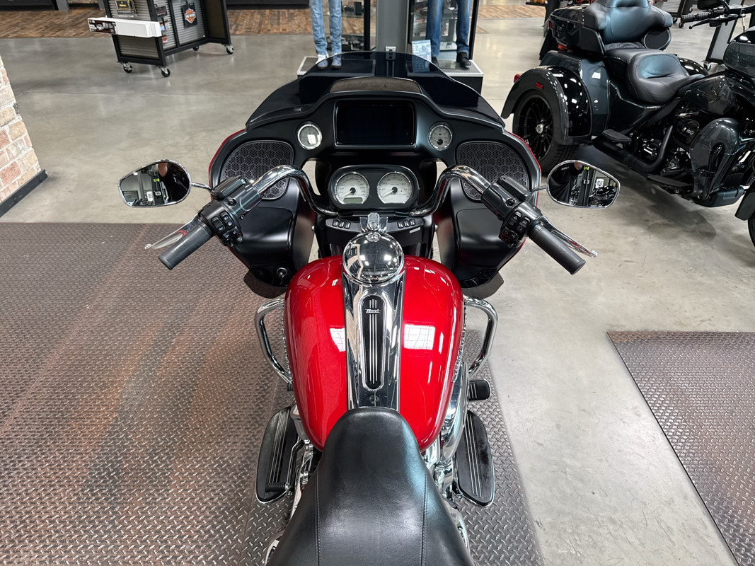 Road Glide®