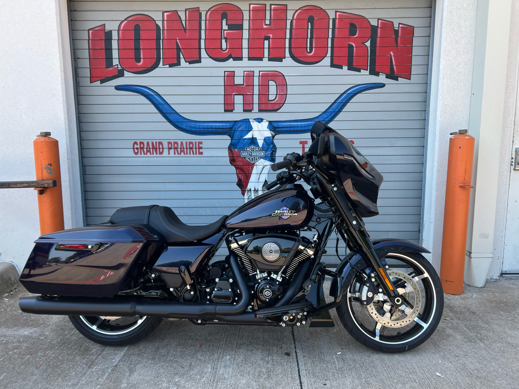 Street Glide®