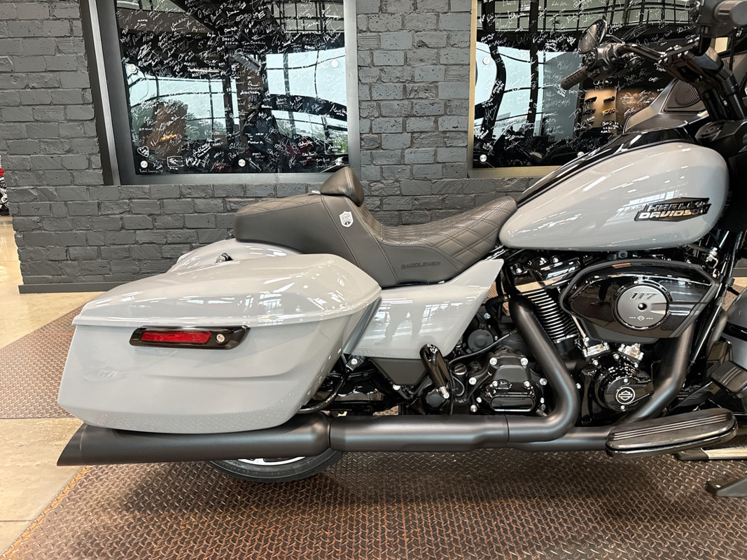 Road Glide®
