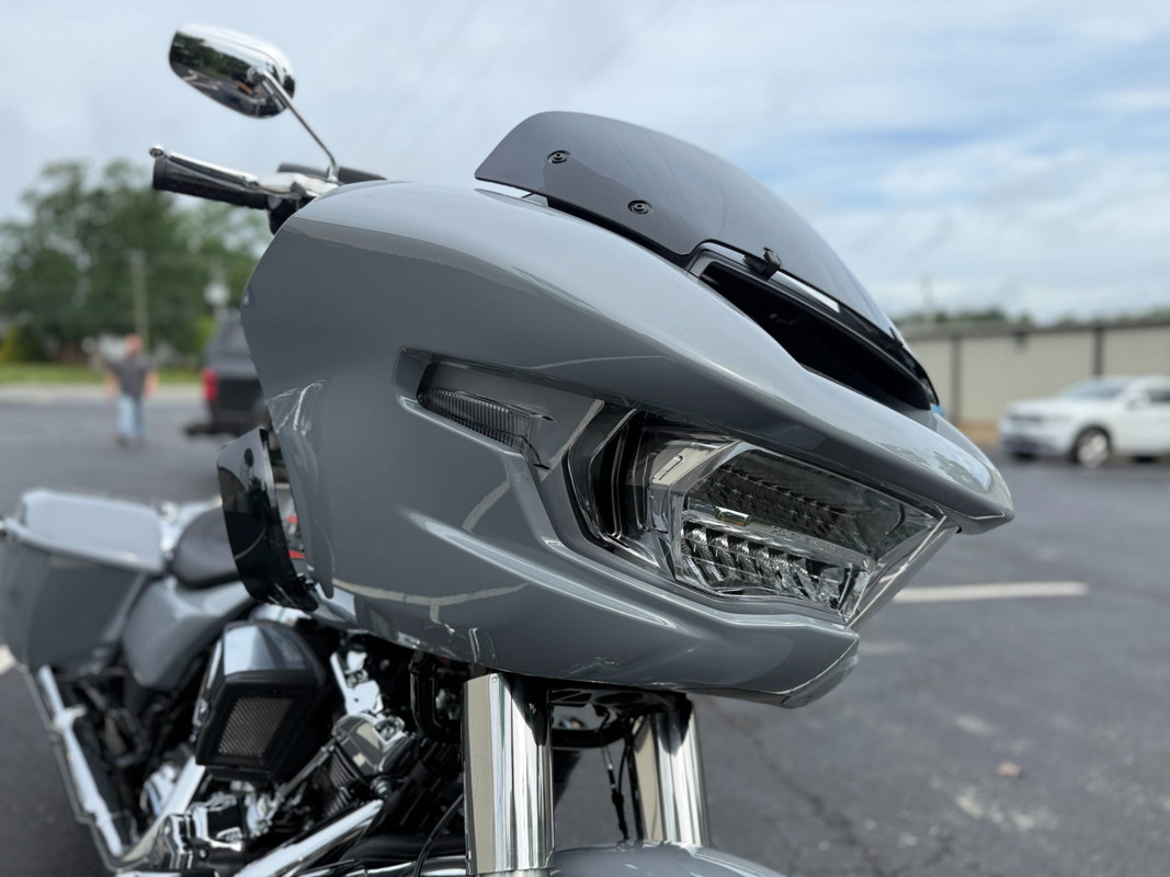Road Glide®