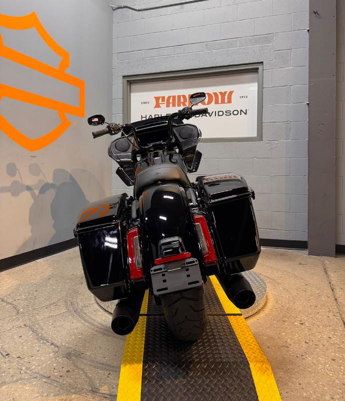 Road Glide®