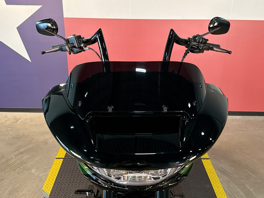 Road Glide®