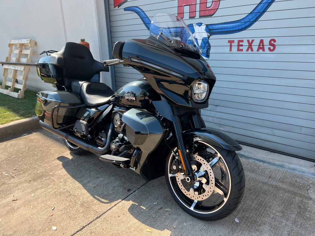 Street Glide® Ultra
