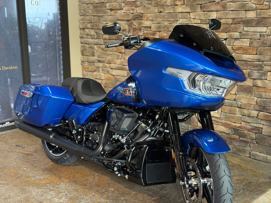 Road Glide®