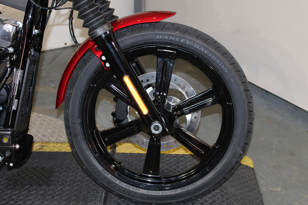 Street Bob®
