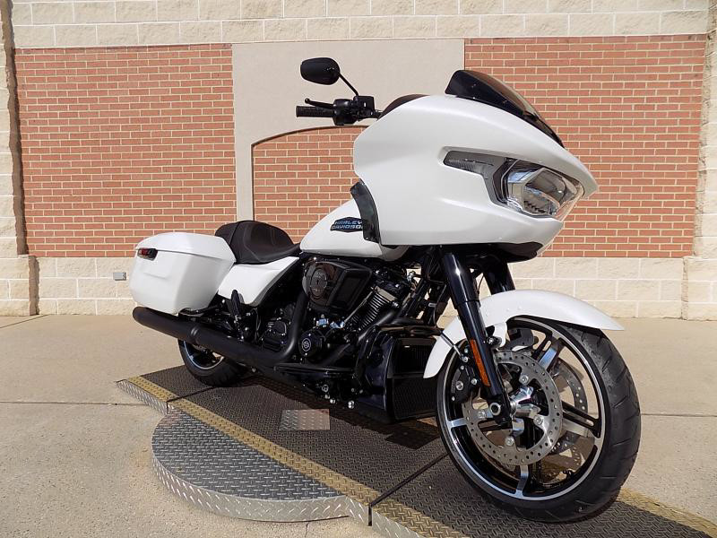 Road Glide®