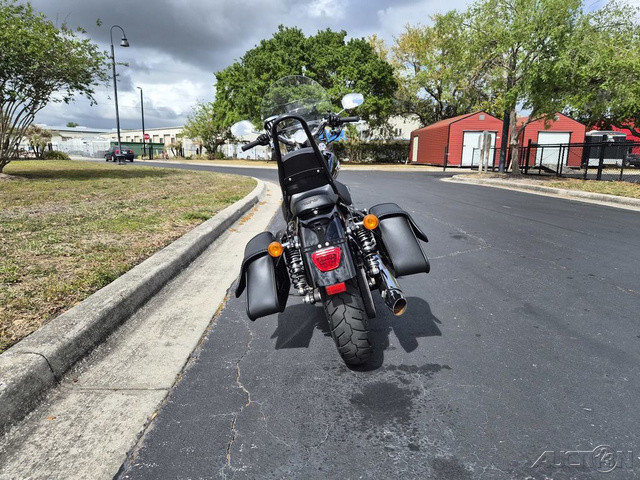 Sportster® 1200 Custom