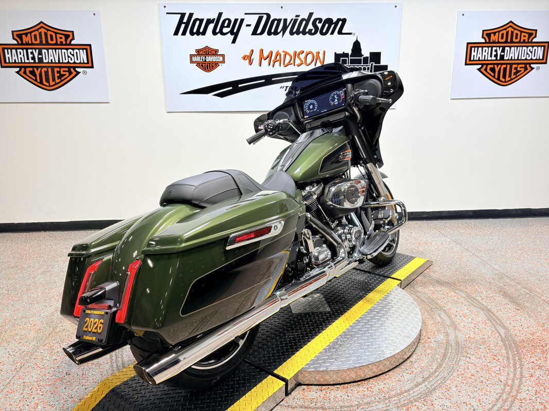 Street Glide®