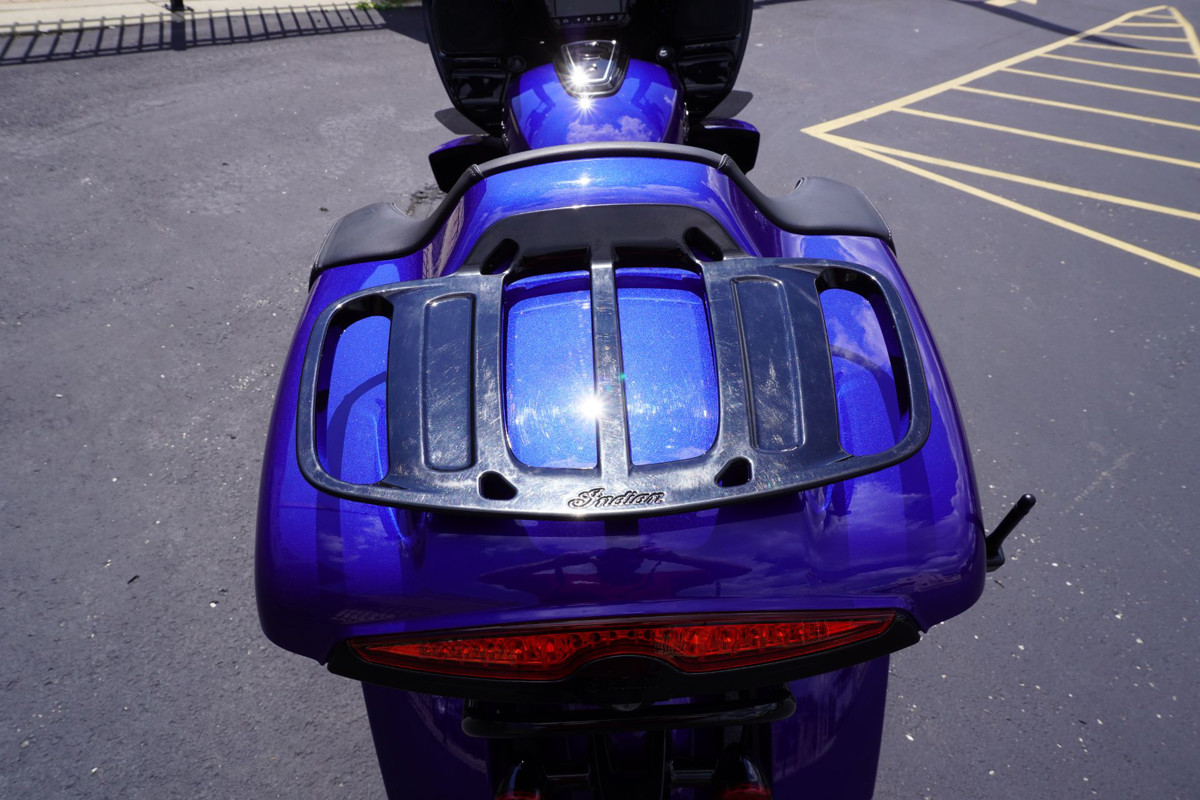 Pursuit Dark Horse Premium Package