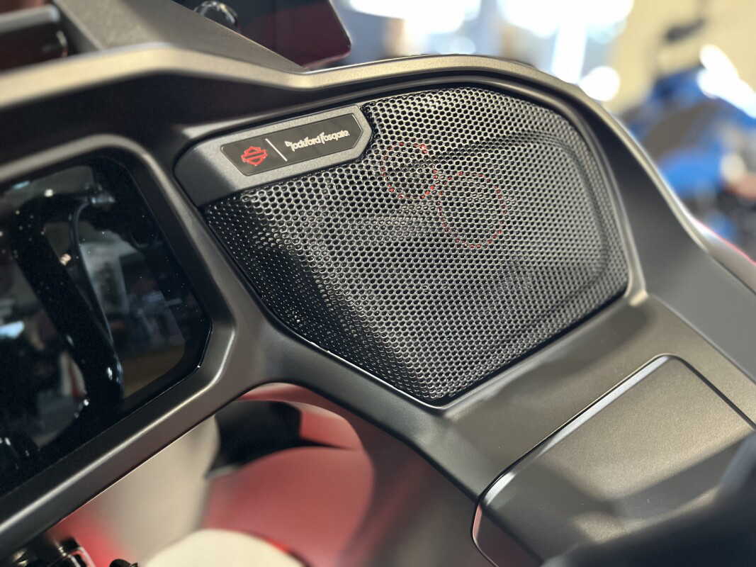 Road Glide®