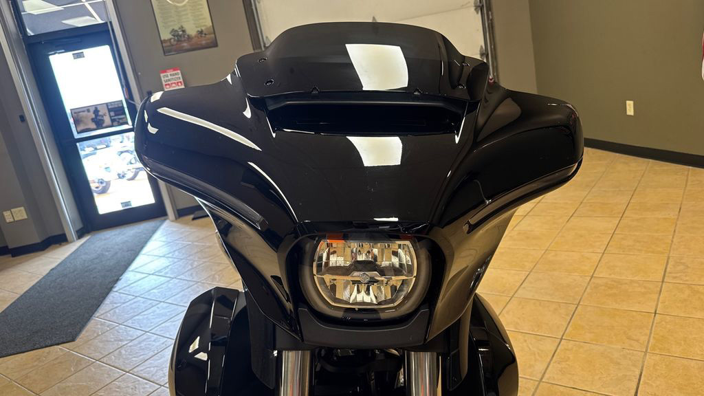 Street Glide®