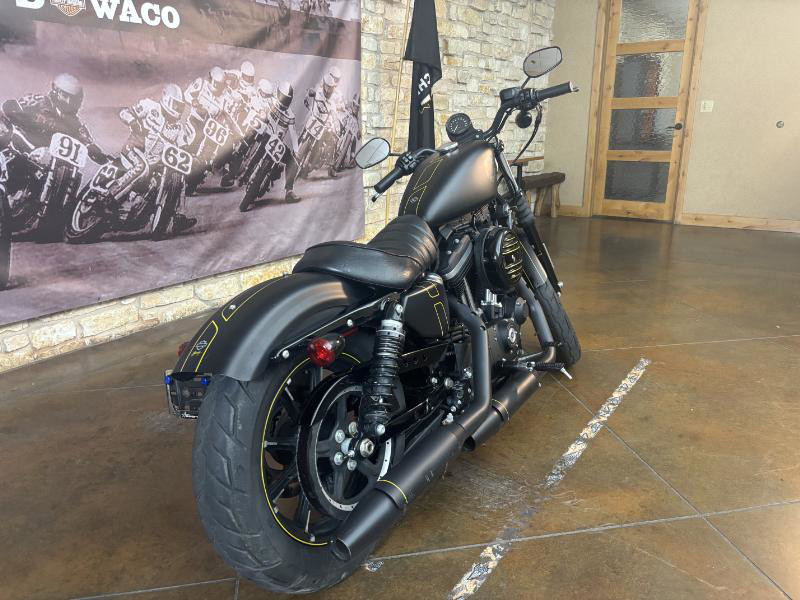 Iron 883®