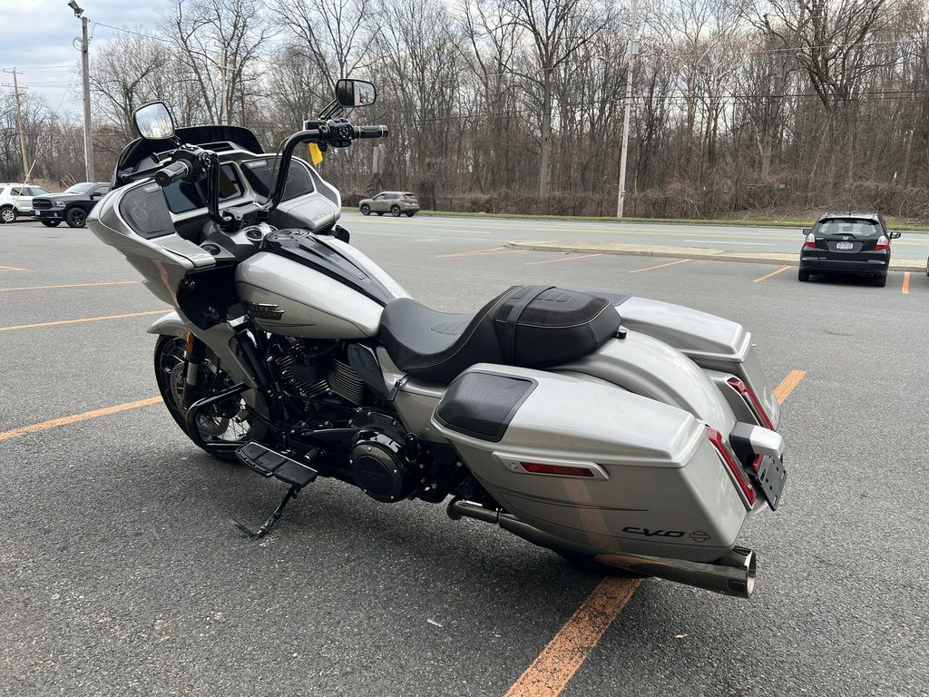 CVO® Road Glide®
