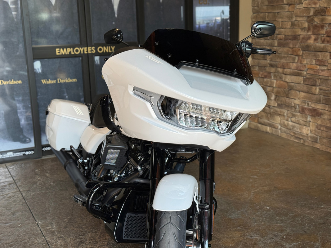 Road Glide®