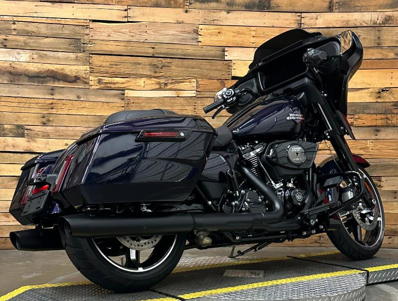 Street Glide®