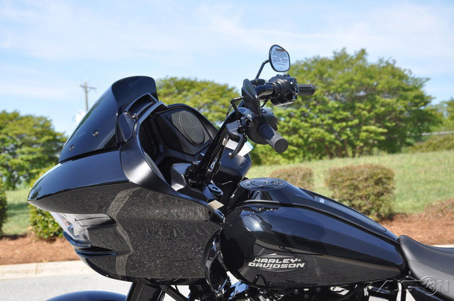 Road Glide®