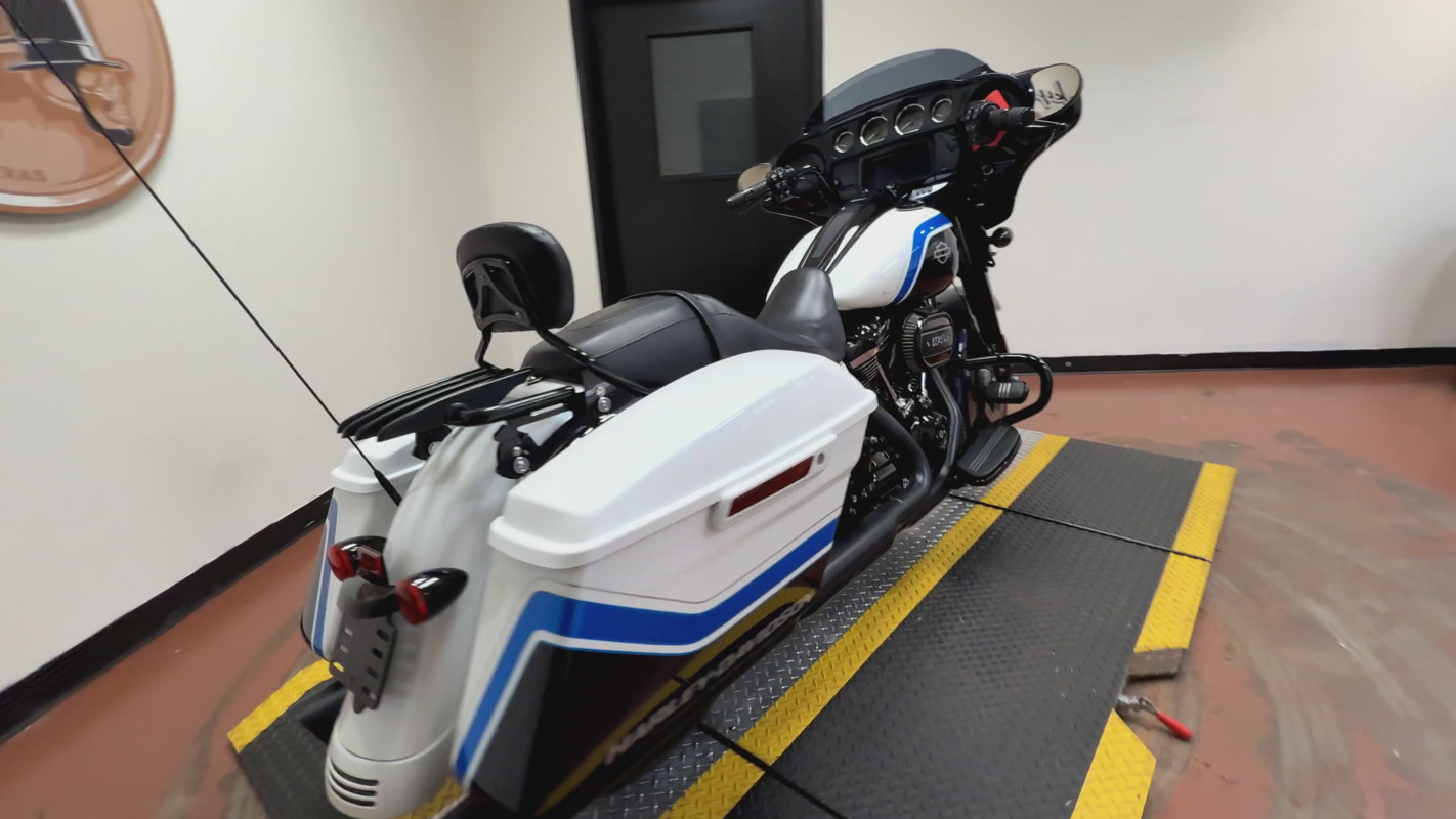 Street Glide® Special