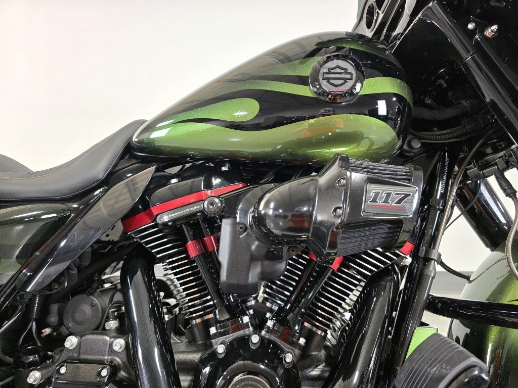 CVO® Street Glide®