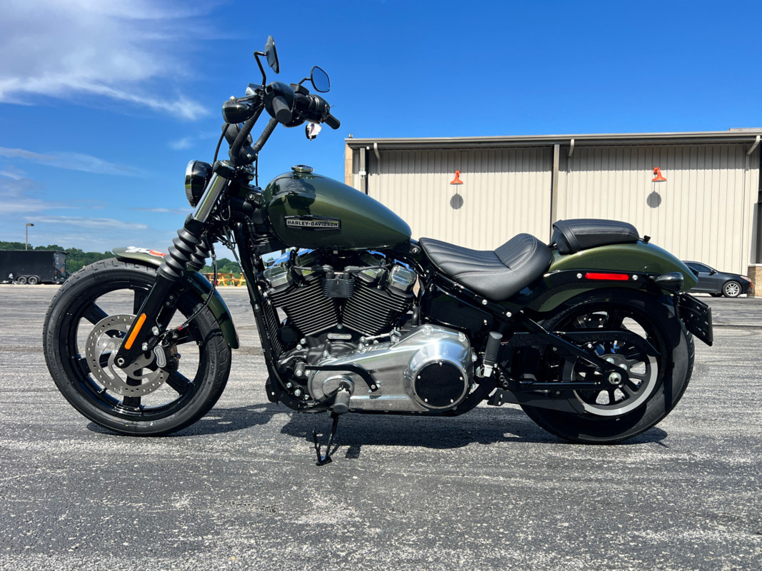 Street Bob®