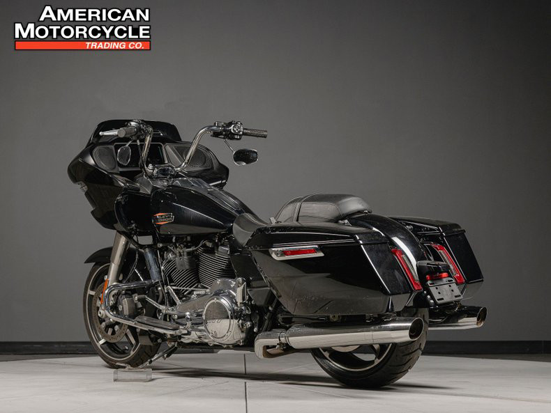 Road Glide®
