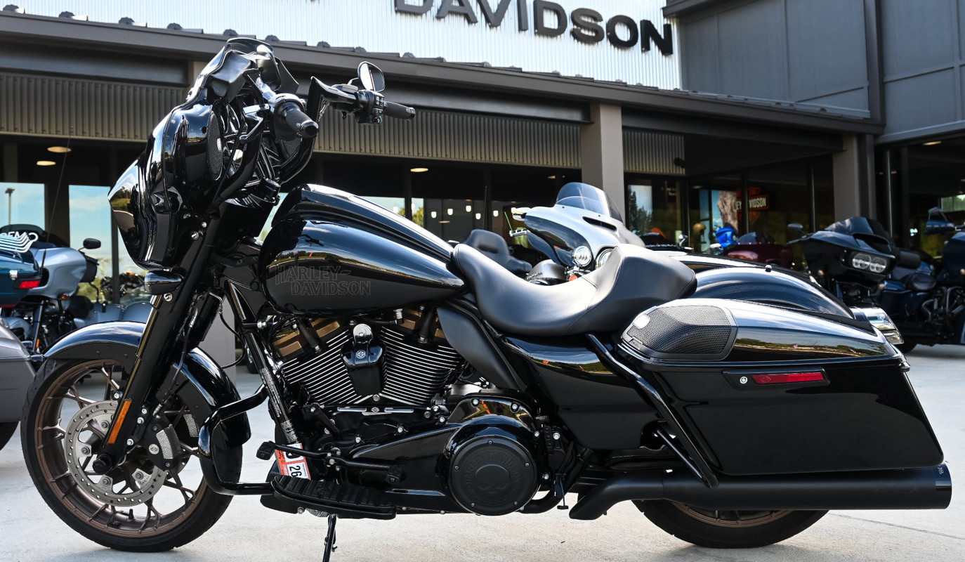 Street Glide® ST