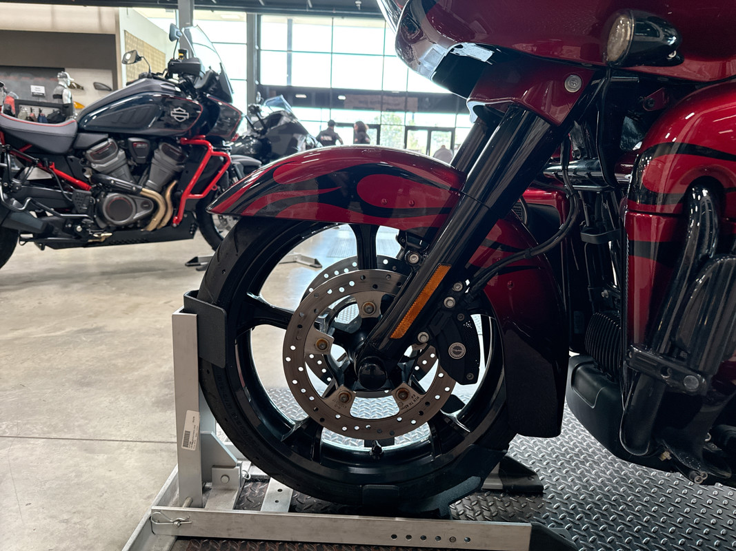 CVO® Road Glide®