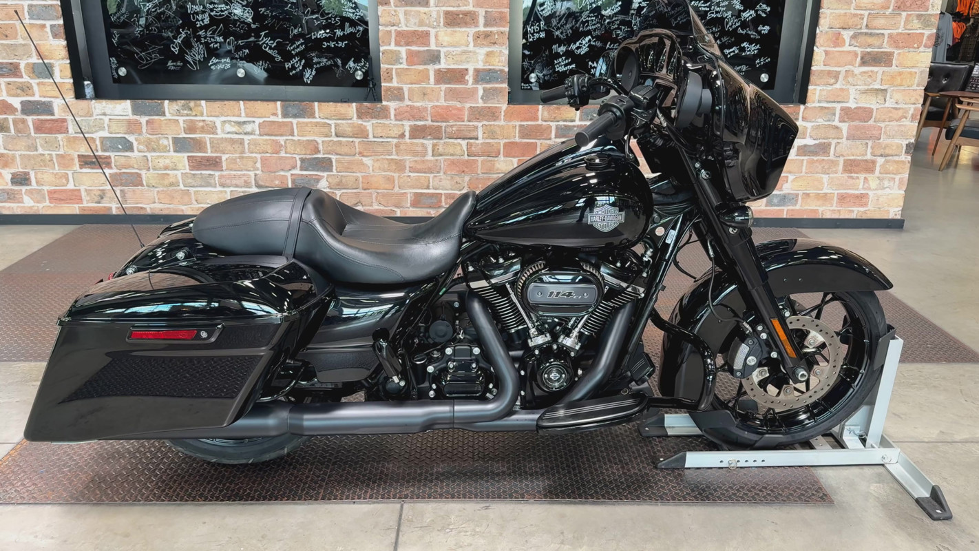 Street Glide® Special