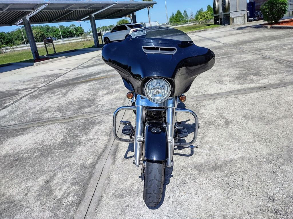 Street Glide®