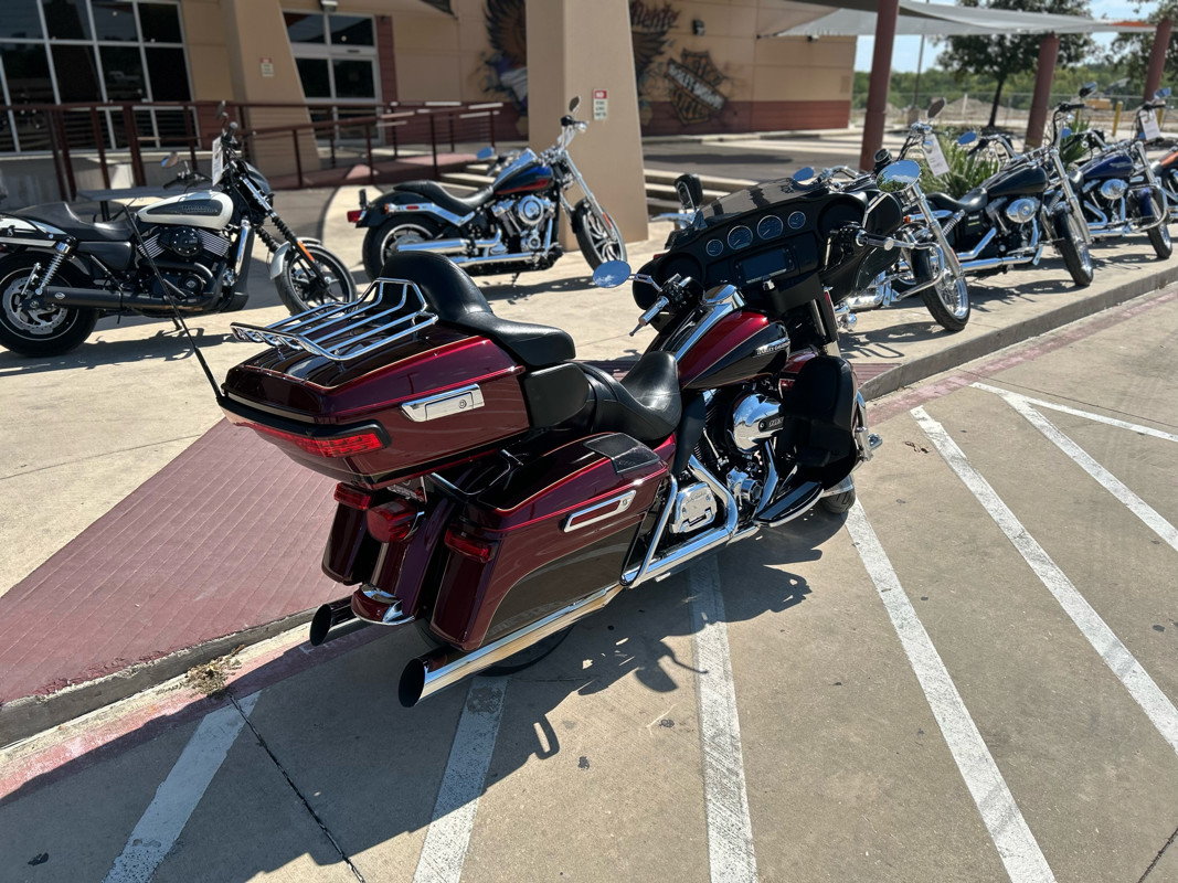 Electra Glide® Ultra Classic® Low