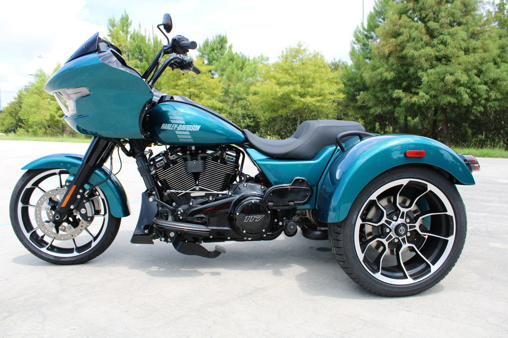 Road Glide® 3