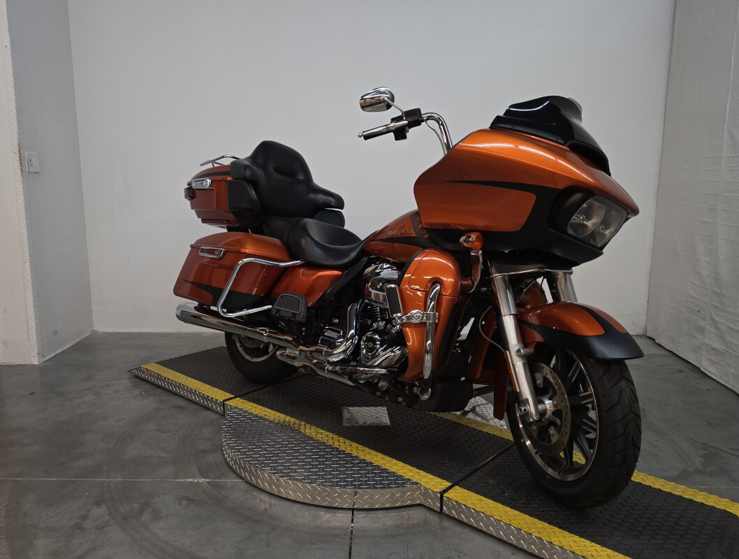 Road Glide® Ultra