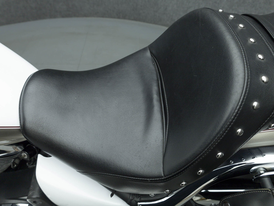 Vulcan 900 Classic LT