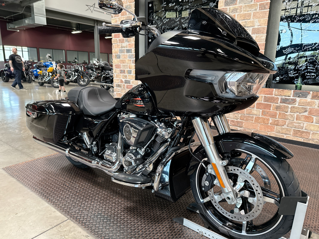 Road Glide®