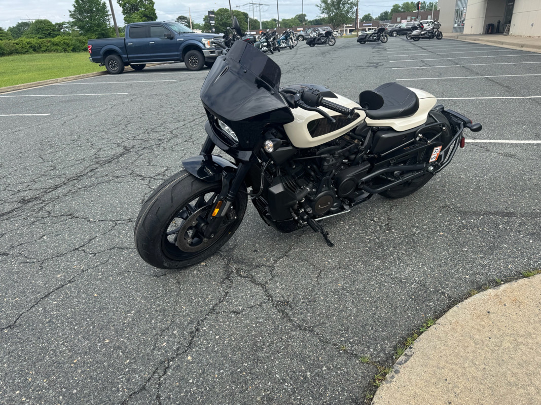 Sportster® S