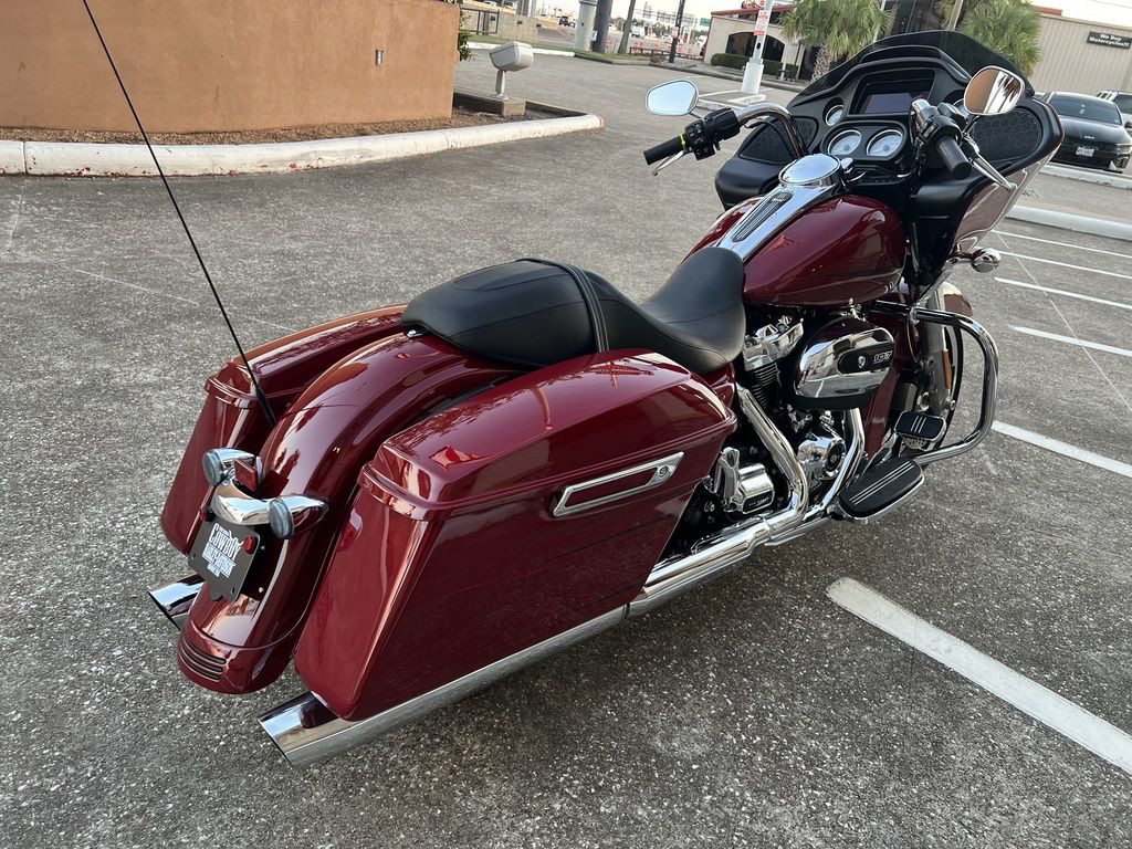 Road Glide®